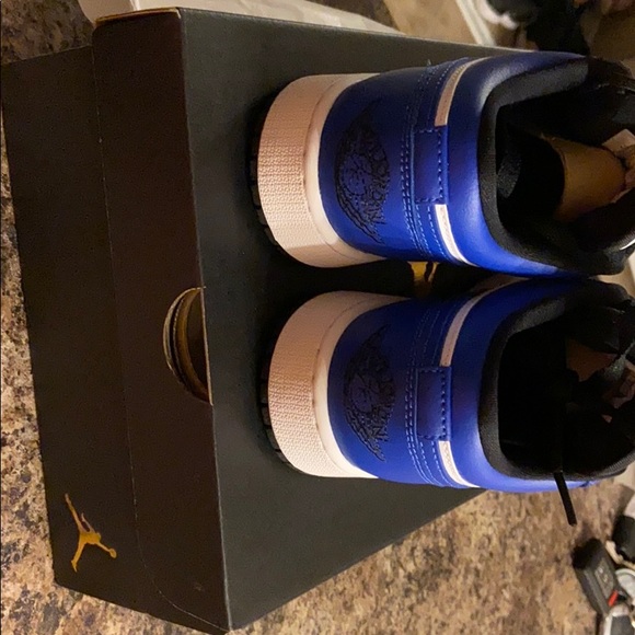 Jordan 1 low hyper royal - Picture 5 of 7